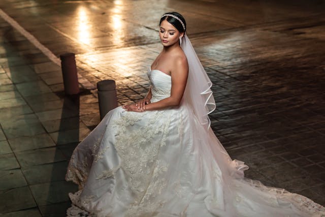 Luxury wedding dress